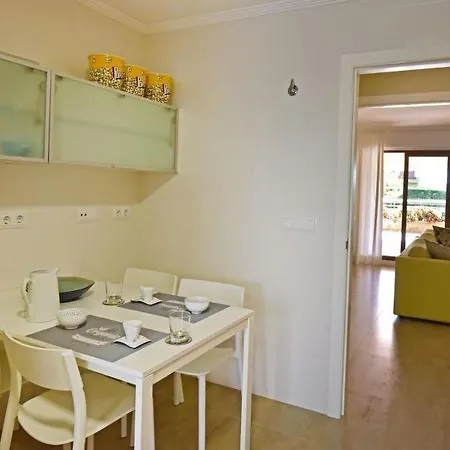 דירה Sleeps 6 Pool או גרובה
